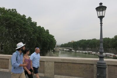 Private Jewish Ghetto Walk and The Influence in Roman Cuisine - Where the tour starts (and the one snag to plan for)