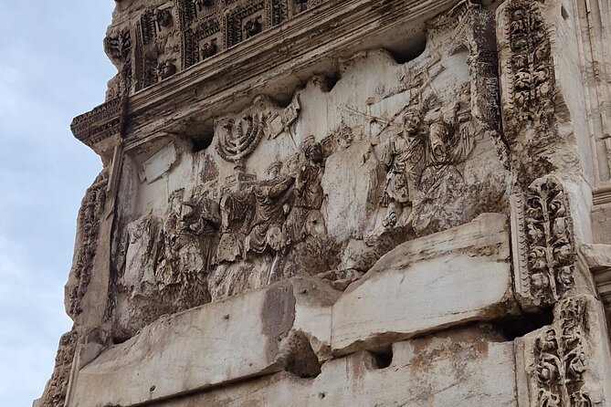 Private Jewish tour: Colosseum, Arch of Titus and Roman Forum - Inside the Colosseum: your guided hour of seeing it in context