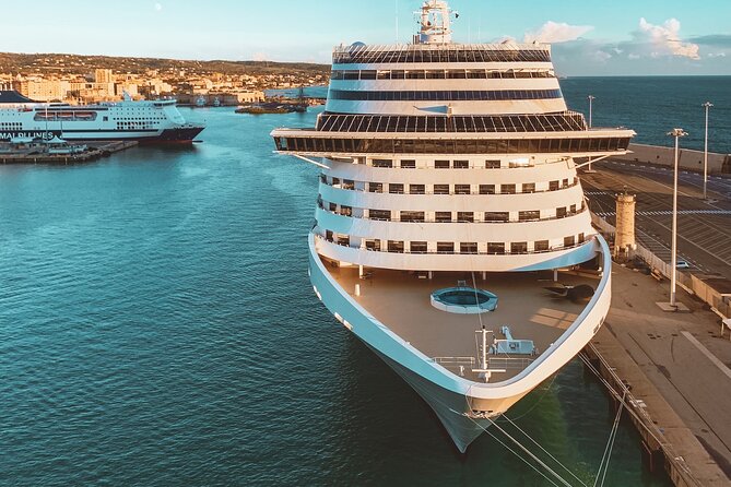 Private Luxury Transportation Between Rome and Civitavecchia Port - Entering and Leaving Civitavecchia Port Without the Bag Shuffle