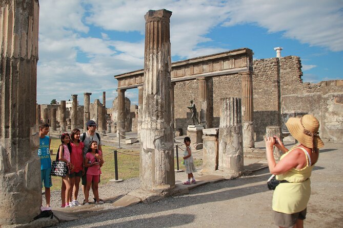 Private Pompeii, Positano & Amalfi coast Tour from Rome - Getting There From Rome: Comfort, Timing, and the Minivan Factor