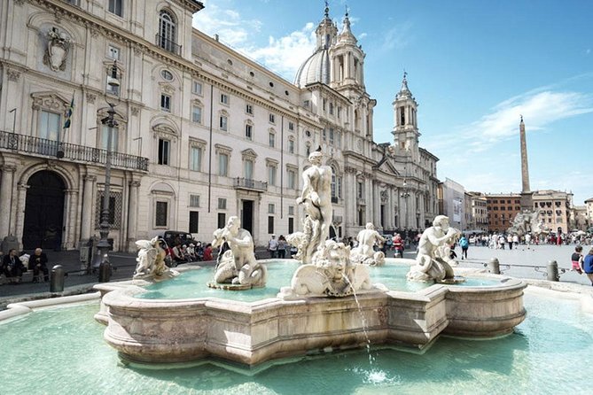 Private Rome Tour See Works by Bernini, Caravaggio & Michelangelo - Santa Maria Sopra Minerva: Michelangelo’s Christ plus a Gothic curve in Rome