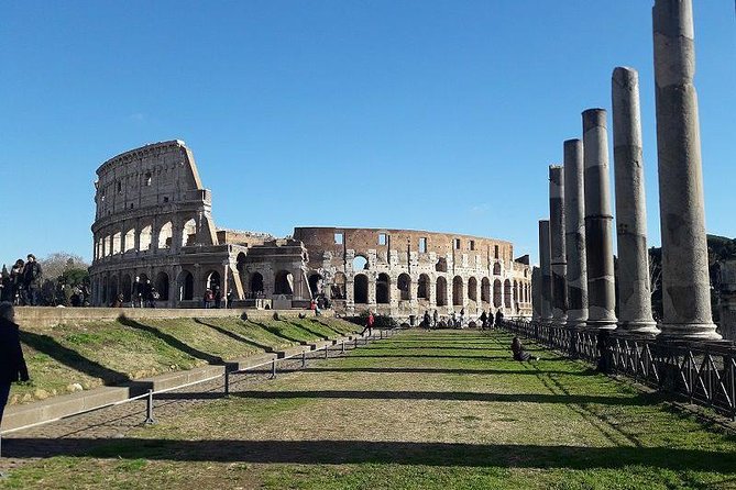 Private Rome WOW Tour in 1 Day: Luxury Car, Guide, Tkts & Lunch! - The Colosseum visit: why the reserved entry matters
