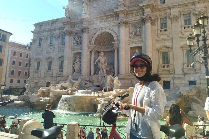 Private Sacred Relics Jubilee Bike Tour - Piazza Venezia to the Pantheon: icons with a moving viewpoint