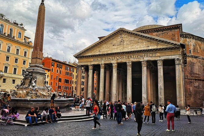 Private Stroll of the Artists in Rome: Best Squares & Fountains Tour - Pantheon area: ancient scale, plus a plan B