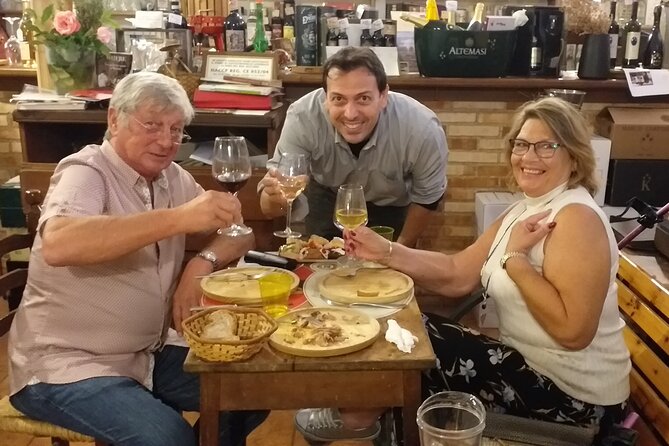Private Tour Guide Rome with a Local: Kickstart your Trip, 100% Personalized - Guides make or break a tour: what the guide stories tell you