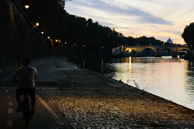 Private tour in Rome with an Electric bike and Local Food - Food tasting on an electric bike: how to enjoy it without feeling stuffed