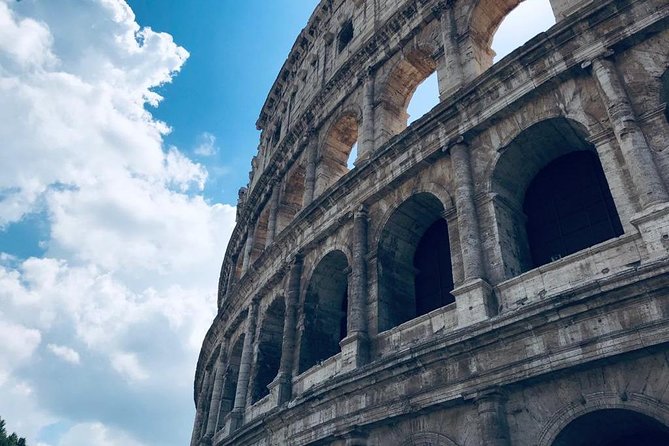Private tour of Colosseo - Entering the Colosseum: what you see in your first 45 minutes