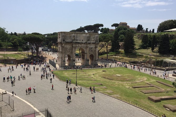 Private Tour of Colosseum with Entrance to Roman Forum - Entering the Colosseum without losing your day