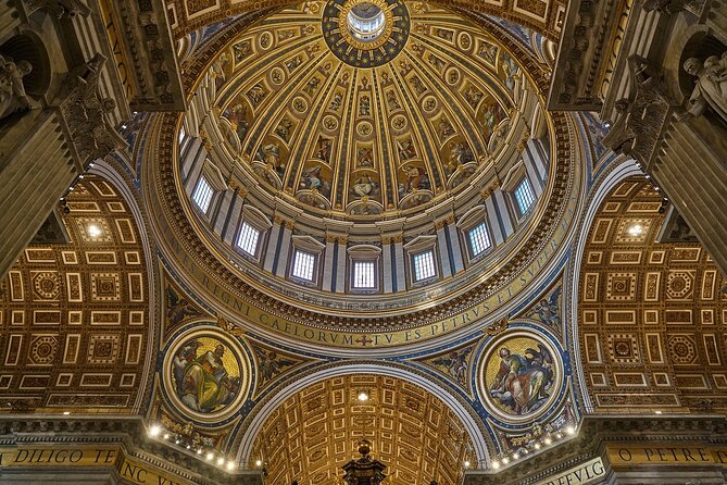 Private tour of the Vatican Museums and the Sistine Chapel - Vatican Museums: popes, Renaissance authors, and a guided route