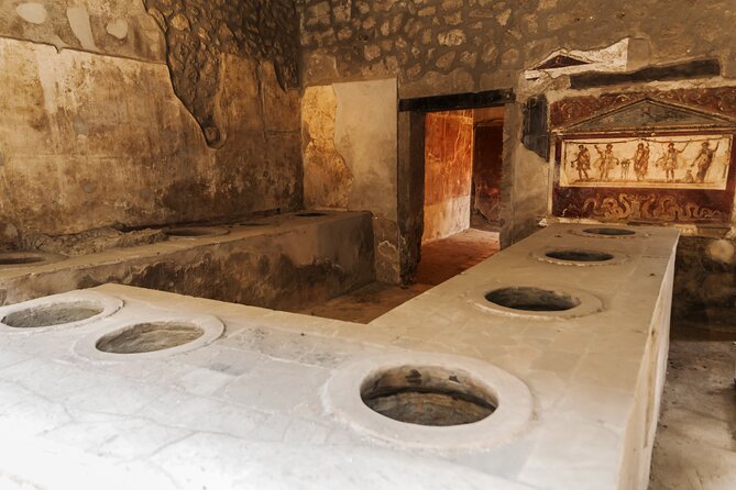 Private Tour: Pompeii and Sorrento from Rome - The Sorrento Reset: Lunch Time, Market Browsing, and Marina Grande