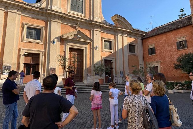 Private Tour - Trastevere and Villa Farnesina - Who this tour suits best (and who might not)