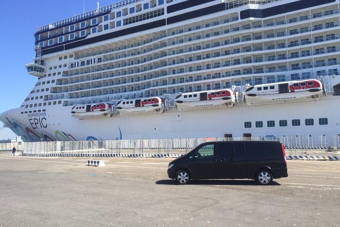 Private Transfer from Civitavecchia Port to Fiumicino Airport - Tour Option Available - Optional 2-hour Rome tour: a quick taste before the airport run
