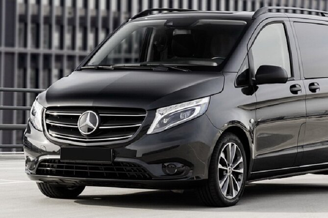 Private Transfer : from Fiumicino Airport to Rome - Private Fiumicino to Rome Transfer at a Glance: 50 Minutes, One Easy Pickup