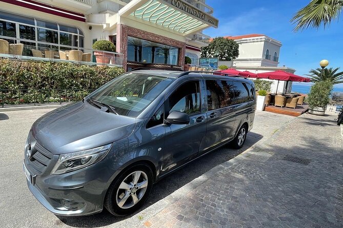 Private Transfer from Rome and nearby to Sorrento or to Positano - Comfort details that matter: AC, accessibility, and kid-friendly setup