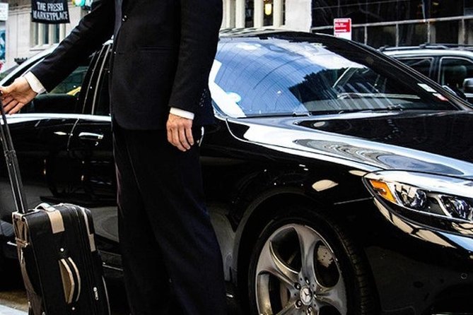 Private Transfer from Rome to Civitavecchia Port - Pickup in Rome: meet your driver where you actually are