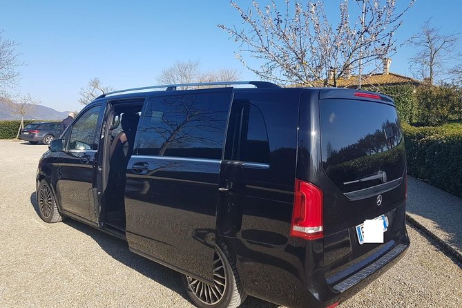 Private Transfer from SORRENTO to ROME with a stop in Pompeii or vv - On-board comfort and small touches that keep things easy