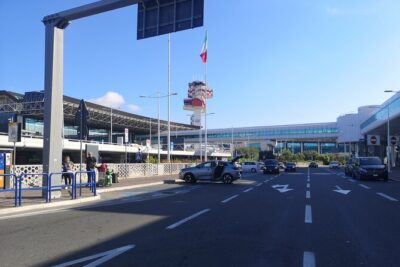 Private Transfer From/To Airport or Port or Rome city. - What the ride includes: car comfort plus real luggage support
