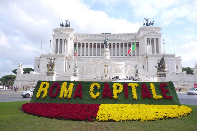 Private Transfer from/to Rome Termini to/from Rome hotel - Where you meet your driver: Termini at Cafe Trombeta and hotel lobbies