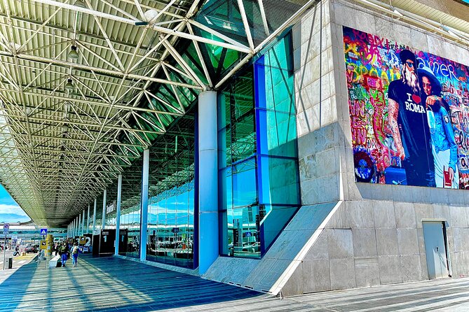 Private Transfer Service between Rome and Fiumicino Airport - The drive: comfort, punctuality, and a driver who takes the edge off