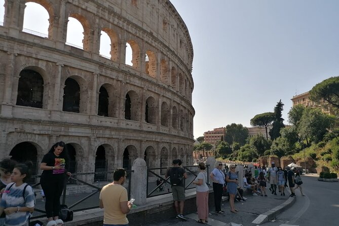 Private transport from Fiumicino Airport to Rome City or vice versa - Entering Rome Without Hunting for Your Driver
