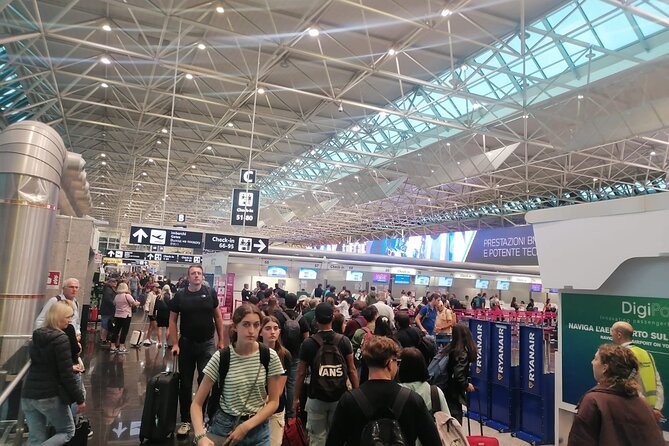 Private transport from Fiumicino Airport to Rome City or vice versa - Meet-and-Greet Inside Fiumicino: What Happens Step-by-Step