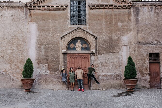 Private Vacation Photography Session with Local Photographer in Rome - Spanish Steps: a stylish Rome backdrop without the stress