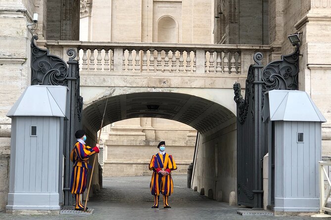 Private Vatican Museum & Sistine Chapel – Exclusive 3-Hour Tour - How this private Vatican plan actually saves you time