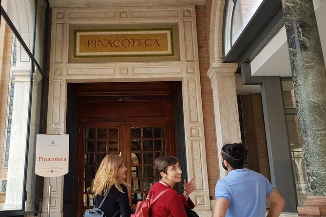 Private Vatican Museums Hidden Gems Tour with Optional Pick-Up - Gallery of Tapestries: Renaissance storytelling you can actually see
