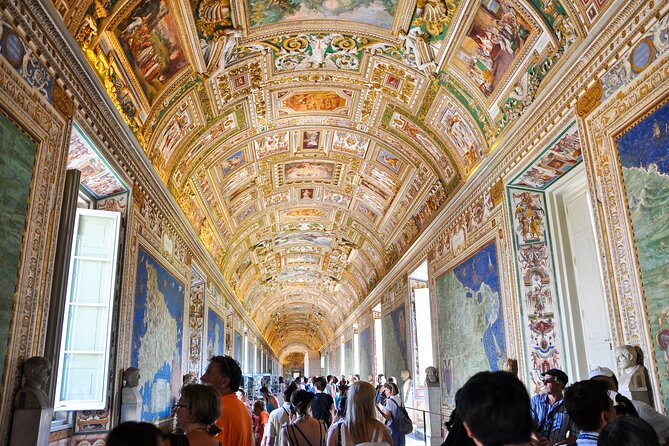 Private Vatican Museums & Sistine Chapel Skip-the-Line - Sistine Chapel in 25 minutes: ceiling miracles and the Last Judgment behind the altar