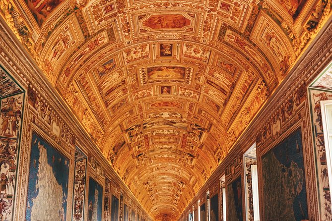 Private Vatican museums & Sistine Chapel with tour guide - Sistine Chapel: short visit, big impact