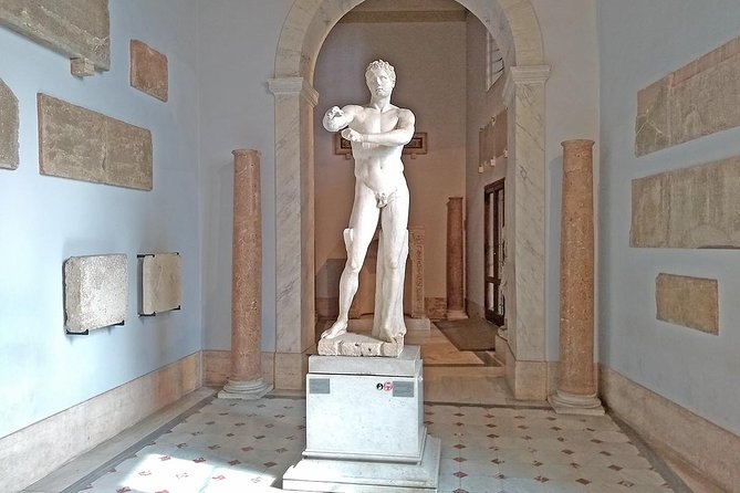 Private Vatican Tour with Sistine Chapel & Basilca Fast Access - Vatican Museums Fast-Access: Courtyard to Maps Without Losing Your Day