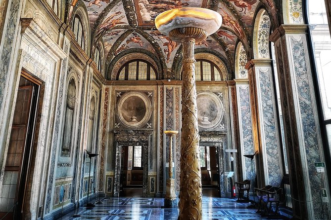 Private Villa Farnesina Experience: The Best of Renaissance Tour - Private guide attention (and why it matters in fresco rooms)