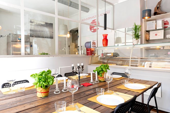Professional Lab Pasta Experience - Allergies and Vegan Food: Clear Options, Not an Afterthought