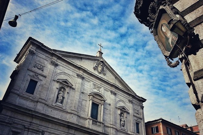 Raphael and Caravaggio in the Roman Churches Private Tour - Sant’Agostino and Caravaggio’s Madonna di Loreto