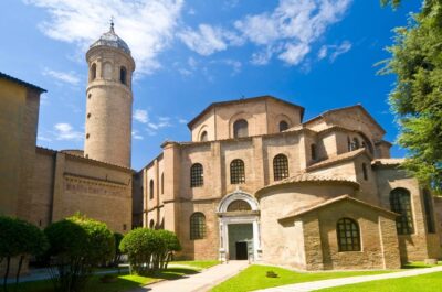Ravenna: Private City Top Sights and Monuments Walking Tour - Meeting at Piazza del Popolo: get your bearings fast
