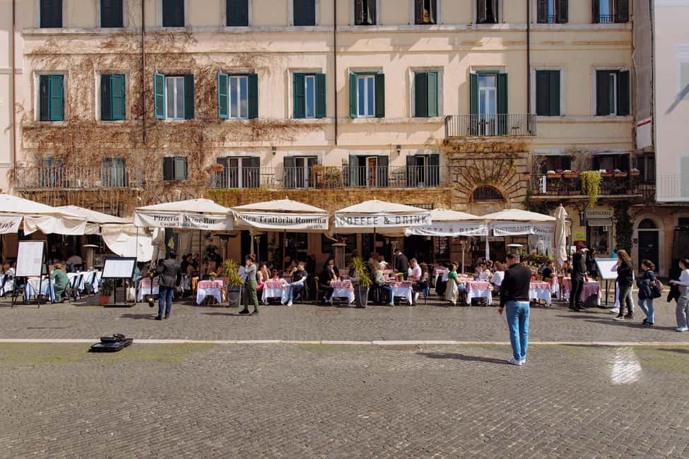 Ravioli Cooking Class in Rome - Piazza Navona - While You Cook: Appetizers and Drinks Keep the Pace Easy