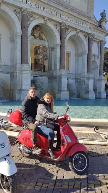 RENTA A VESPA - Meeting point at Landimension: what to expect up front