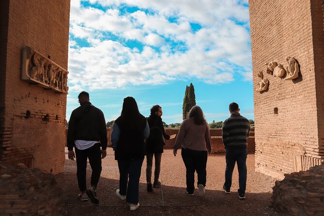 Roma: Colosseum, Forum, and Palatine Hill Local Guided Tour - Why Headsets Make This Tour Worth the Money