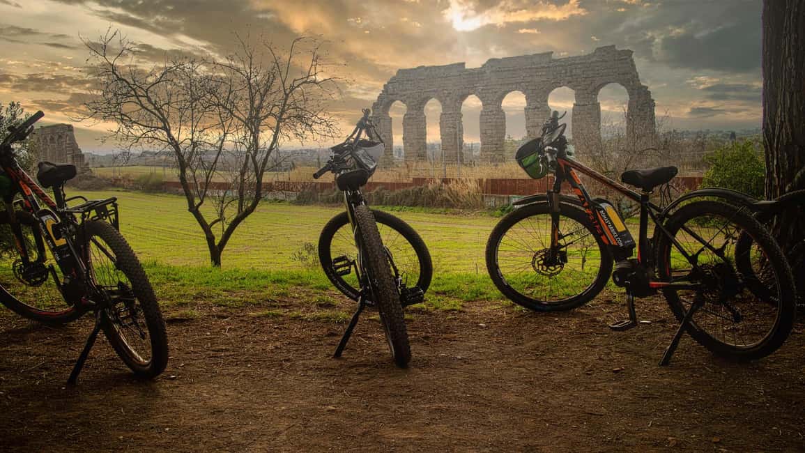 Roma: DELUXE Appian Way Bike Tour, Catacombs Visit & Lunch - Key things that make this tour worth your time