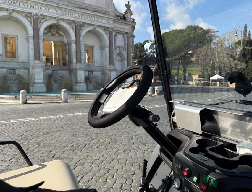 Roma: Golf Cart Night Tour - Trevi Fountain at night: free time plus photos