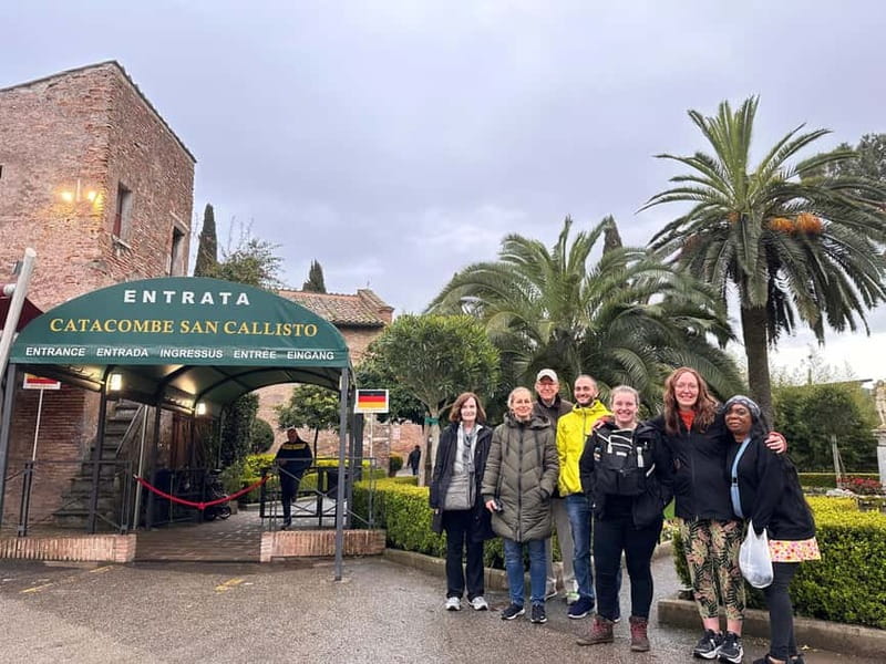 Roman Catacombs Guided Tour with Transfer from Rome Center - Your 1.5-hour catacombs tour: what you’ll actually do underground