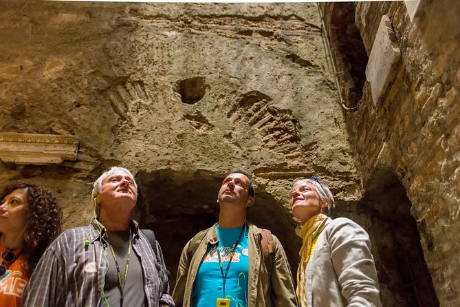 Roman Catacombs Walking Tour - Guaranteed San Callisto Entry and what makes it different