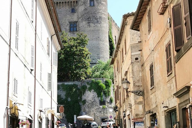 Roman countryside & Lakes Day Tour - Castel Gandolfo: the lake stop and the wine tasting lunch centerpiece
