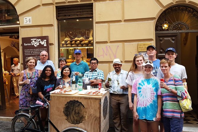 Roman Evening Food & Wine Tour in the Jewish Ghetto and Campo Marzio - Largo di Torre Argentina’s Area Sacra: the practical landing point