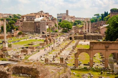 Roman Routes: Personalized Private Tour with Chauffeur - Piazza Venezia and the Altare della Patria area