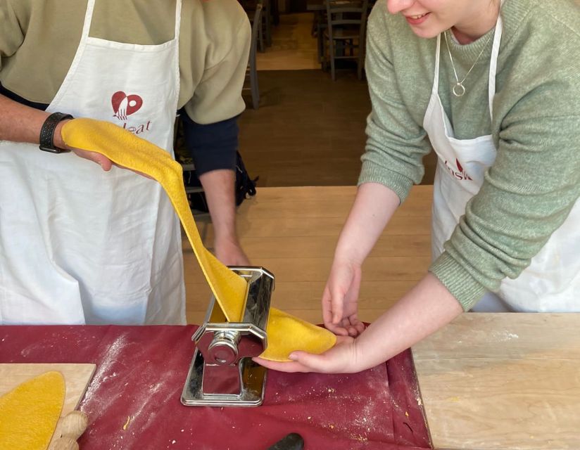 Rome: 1 Hour Pasta Making Class - The First Pour: Spritz and Crispy Roman Chips