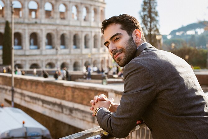 Rome: 1-Hour Private Photo Shoot for Family, Couples or Solo - Tempio di Adriano: architectural variety without needing museum time