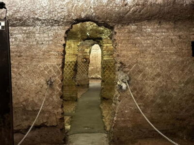 Rome: 2.5-Hour San Clemente & Underground Private Tour - Starting in Piazza San Pietro in Vincoli: Chains and a Marble Giant
