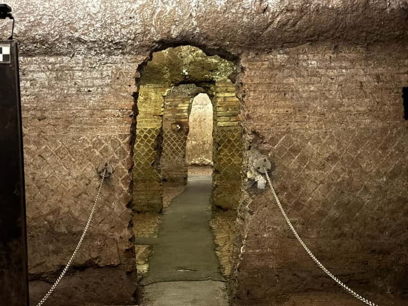 Rome: 2.5-Hour San Clemente & Underground Private Tour - Starting in Piazza San Pietro in Vincoli: Chains and a Marble Giant