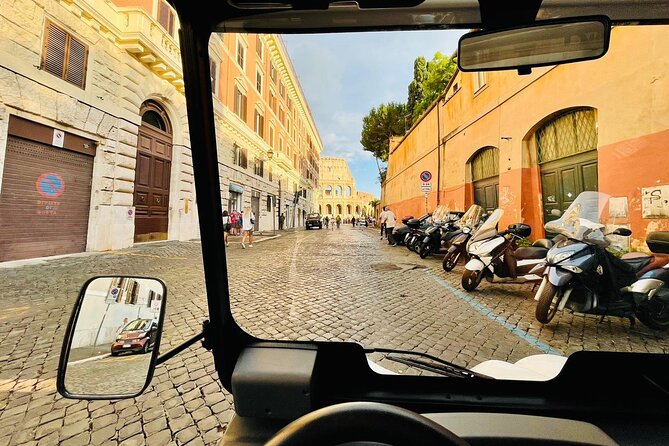 Rome: 3 Hours Private/Group Tour Golf cart with Gelato - Piazza Farnese and Campo de’ Fiori: Michelangelo’s echo and a lively square culture